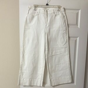 a.n.a Women's Wide Leg/Ankle Crop White Jeans
